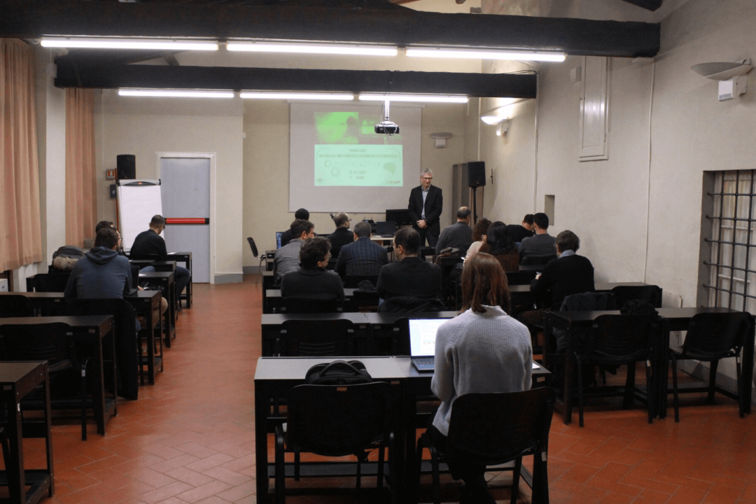 Secondo appuntamento: 𝐑𝐢𝐬𝐜𝐡𝐢𝐨 𝐜𝐲𝐛𝐞𝐫? 𝐍𝐨𝐧 𝐬𝐭𝐫𝐞𝐬𝐬𝐚𝐫𝐭𝐢, 𝐯𝐢𝐞𝐧𝐢 𝐚 𝐜𝐨𝐧𝐨𝐬𝐜𝐞𝐫𝐞 𝐥𝐞 𝐬𝐨𝐥𝐮𝐳𝐢𝐨𝐧𝐢 𝐚𝐝𝐚𝐭𝐭𝐞 𝐚𝐥 𝐭𝐮𝐨 𝐛𝐮𝐬𝐢𝐧𝐞𝐬𝐬!”